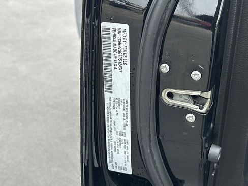 Used 2024 RAM 1500 Classic SLT image 32