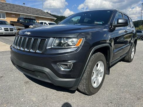Used 2015 Jeep Grand Cherokee Laredo w/ Quick Order Package 23E AWD/4WD image 8