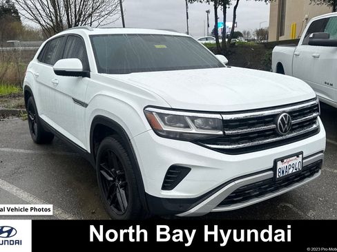 Used 2020 Volkswagen Atlas Cross Sport SE w/ Panoramic Sunroof Package image 1