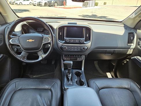 Used 2019 Chevrolet Colorado Z71 w/ Z71 Midnight Edition AWD/4WD image 13