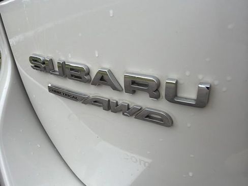 Used 2021 Subaru Forester Premium AWD/4WD image 9