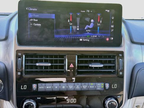 Used 2023 Lexus GX 460 Premium w/ Premium Package AWD/4WD image 34