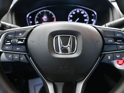 Used 2018 Honda Accord EX image 19