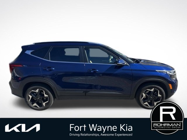 Certified 2025 Kia Seltos EX w/ EX Sunroof Package AWD/4WD image 8