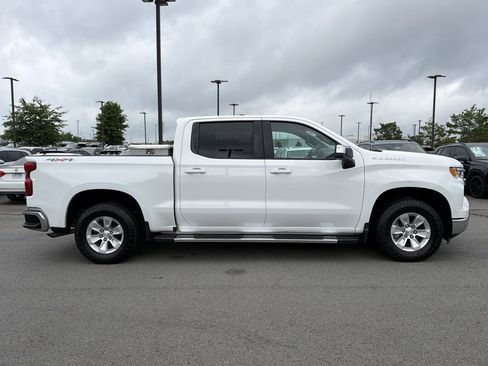 Used 2023 Chevrolet Silverado 1500 LT w/ Protection Package AWD/4WD image 6