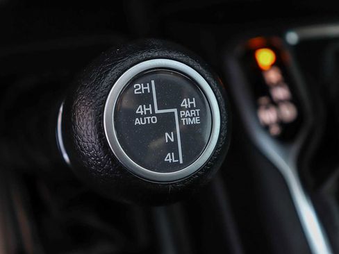 Used 2024 Jeep Wrangler Unlimited Rubicon 4xe AWD/4WD image 21