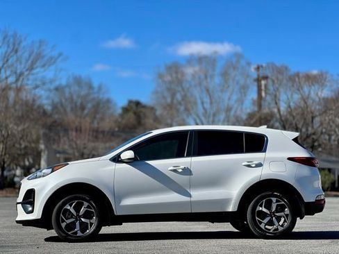 Used 2021 Kia Sportage LX image 8