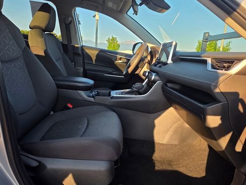 Used 2024 Toyota RAV4 XLE image 33
