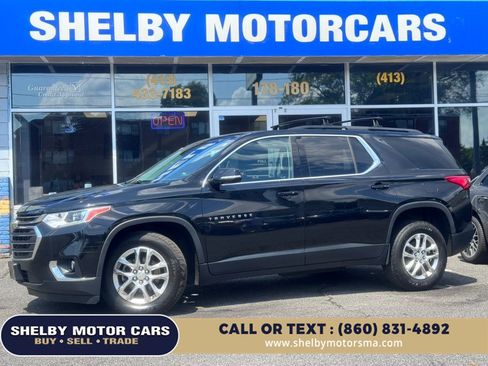 Used 2020 Chevrolet Traverse LT w/ Driver Confidence II Package AWD/4WD image 1