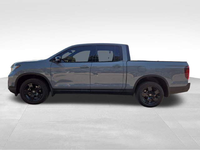 Used 2025 Honda Ridgeline Black Edition image 10