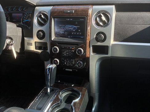 Used 2014 Ford F150 Platinum image 29