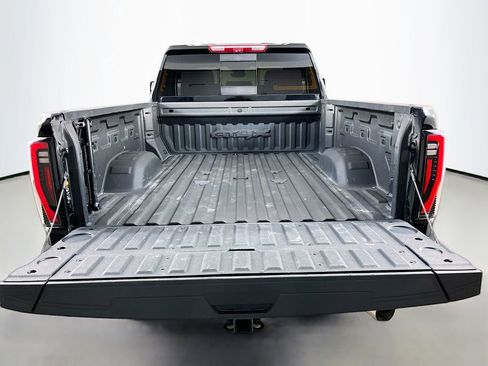 Used 2024 GMC Sierra 2500 AT4X AWD/4WD image 10