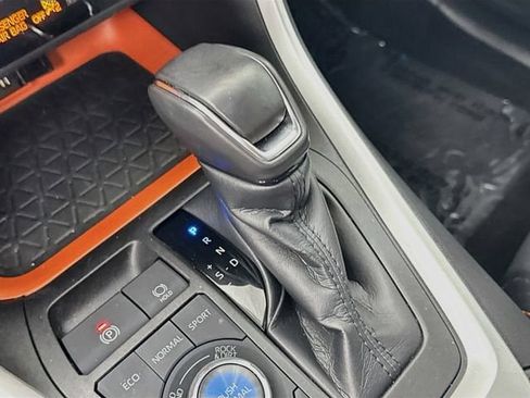 Used 2022 Toyota RAV4 Adventure AWD/4WD image 16