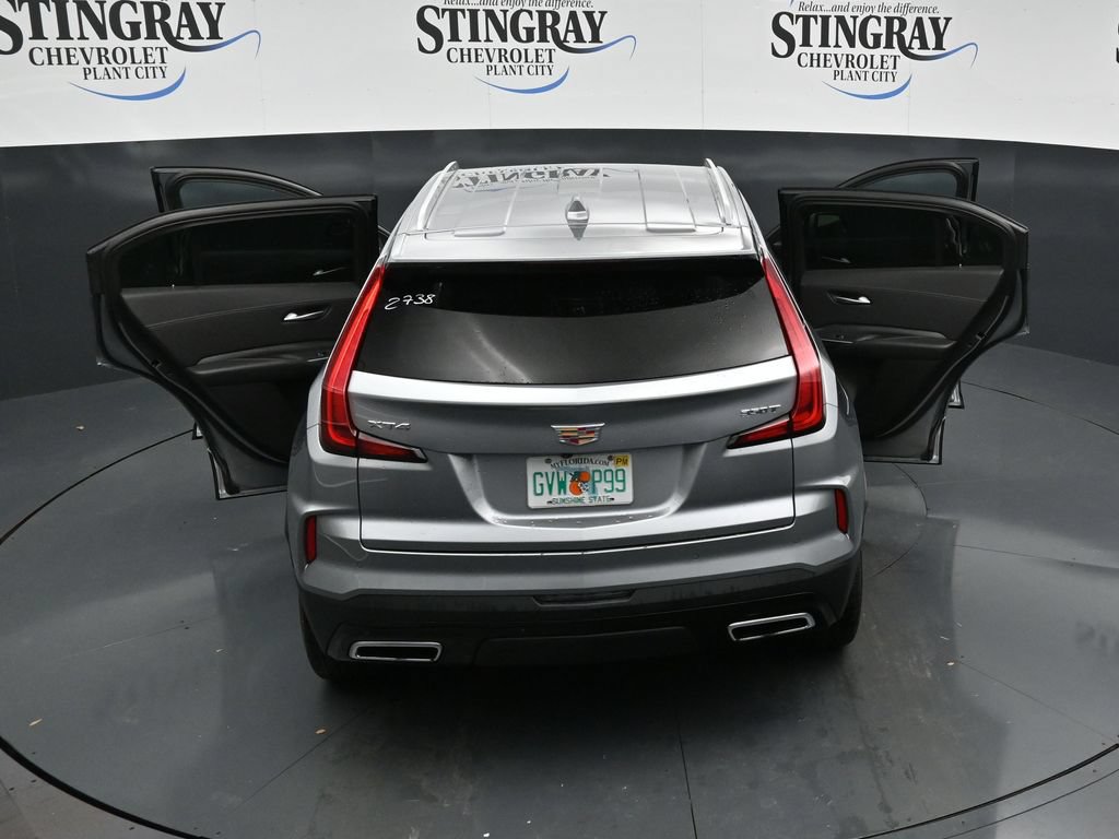 Used 2025 Cadillac XT4 Premium Luxury FWD image 38