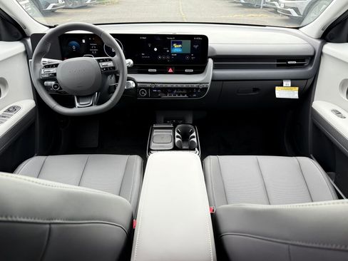 New 2025 Hyundai Ioniq 5 SEL image 14