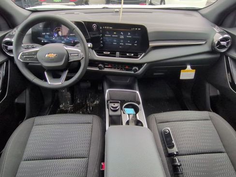 New 2026 Chevrolet Equinox LT AWD/4WD image 22
