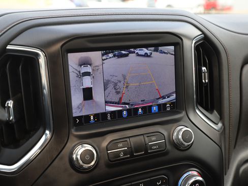 Used 2023 GMC Sierra 3500 AT4 w/ AT4 Preferred Package AWD/4WD image 29