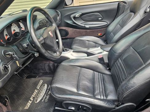 Used 2001 Porsche 911 Carrera image 6