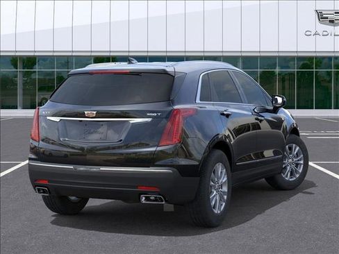 New 2025 Cadillac XT5 Luxury image 4