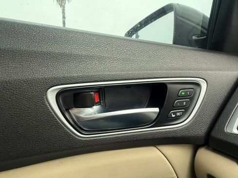 Used 2020 Acura TLX image 16