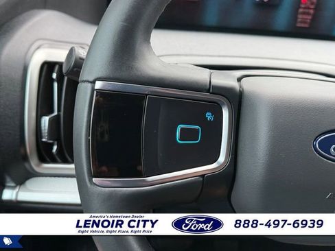 Used 2025 Ford Expedition Active image 20