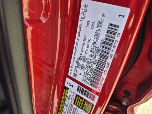 Certified 2025 Toyota Tacoma SR5 AWD/4WD image 26