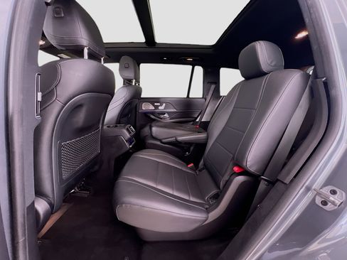 Used 2021 Mercedes-Benz GLS 450 4MATIC image 26