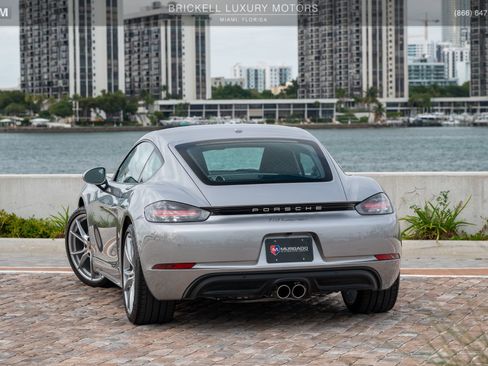 Used 2024 Porsche 718 Cayman image 15