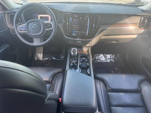 Used 2023 Volvo XC60 B5 Ultimate w/ Climate Package AWD/4WD image 14