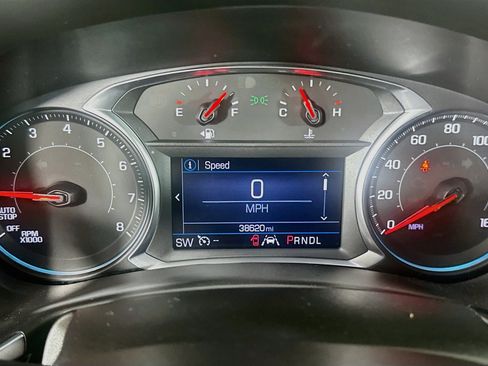 Used 2020 Chevrolet Equinox LT FWD image 18