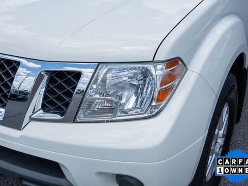 Used 2019 Nissan Frontier SV RWD image 9
