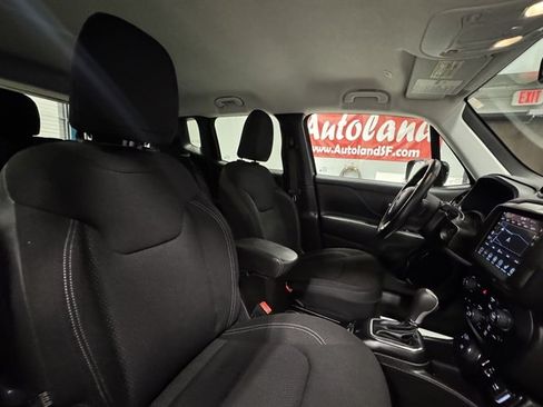 Used 2023 Jeep Renegade Altitude w/ Convenience Group I AWD/4WD image 13