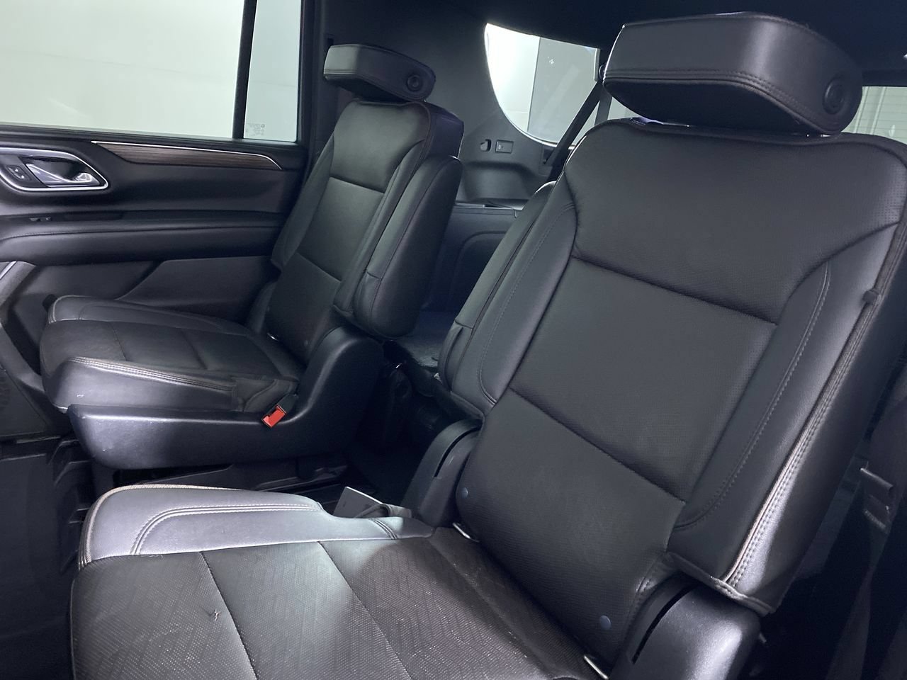 Certified 2021 Chevrolet Suburban High Country AWD/4WD image 14