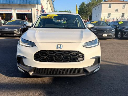 Used 2025 Honda HR-V LX image 3