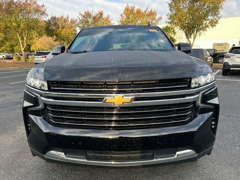 Used 2024 Chevrolet Tahoe LT w/ Luxury Package image 3