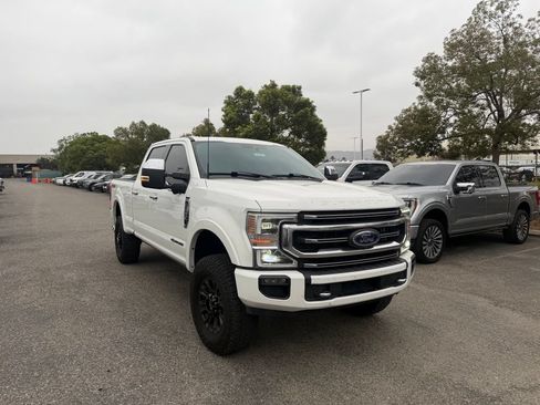 Used 2022 Ford F250 Platinum w/ Tremor Off-Road Package AWD/4WD image 2