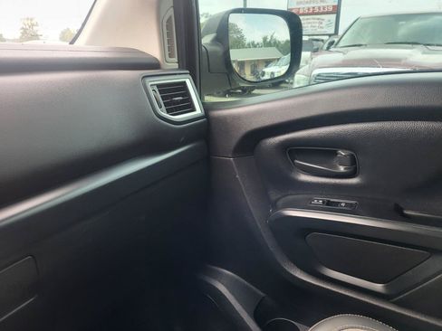 Used 2019 Nissan Titan S RWD image 63