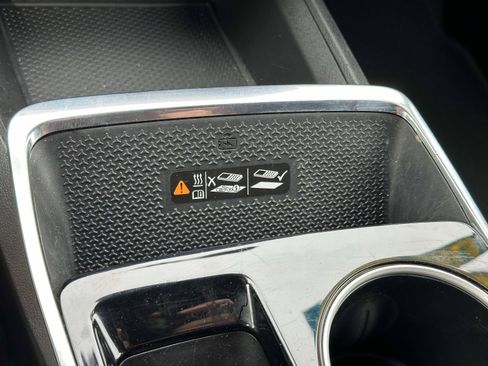 Certified 2025 Chevrolet Equinox LT w/ Convenience Package II image 32