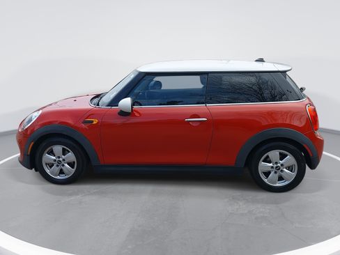 Used 2016 MINI Cooper 2-Door Hardtop image 8