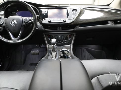 Used 2018 Buick Envision Premium AWD/4WD image 21