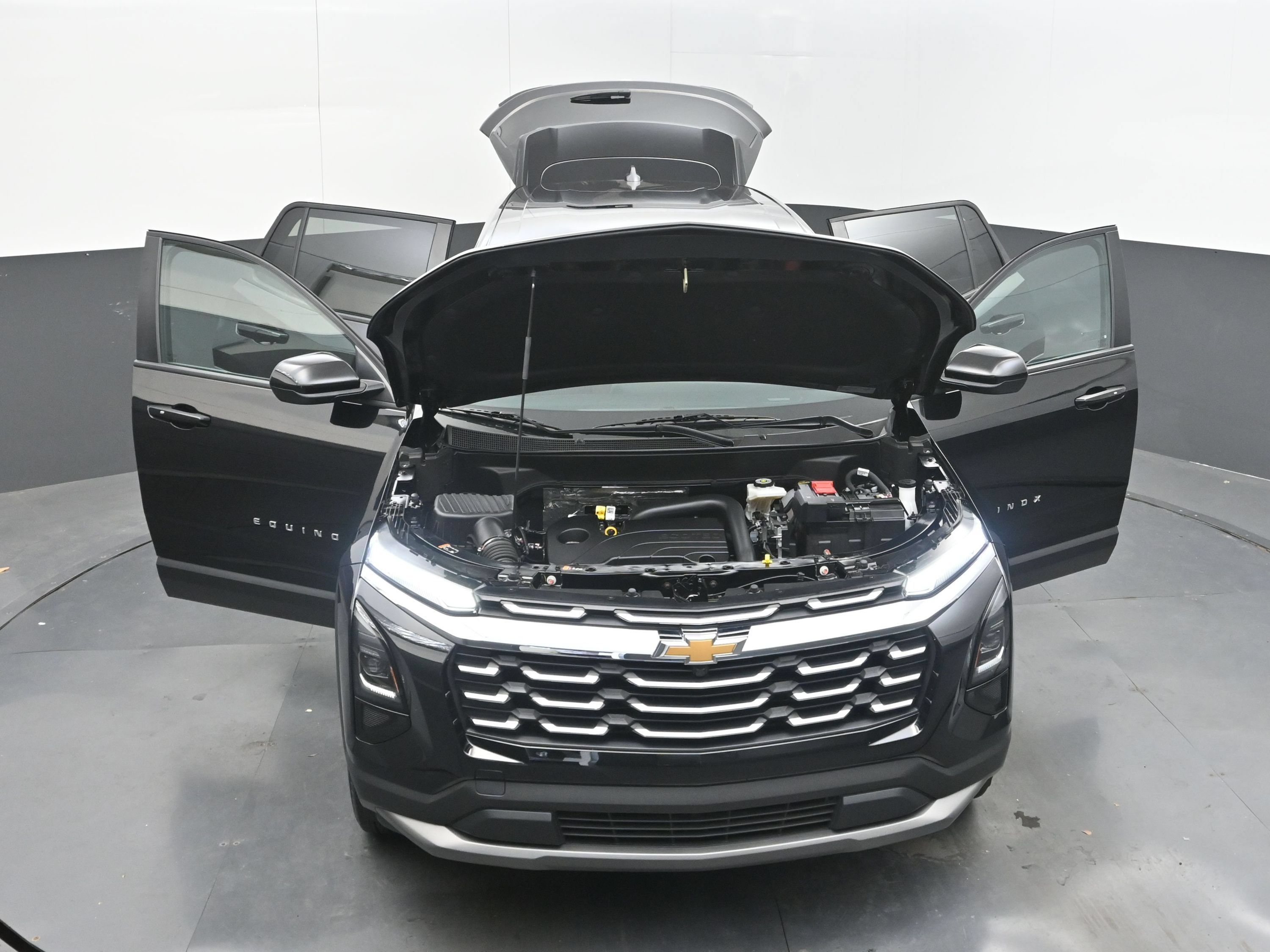 Used 2026 Chevrolet Equinox LT FWD image 44