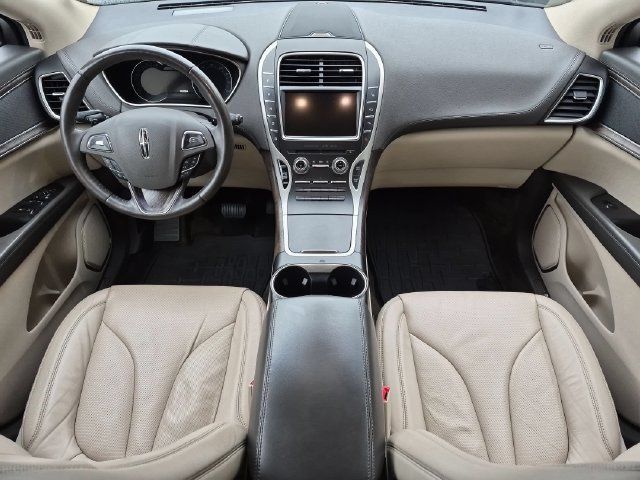 Used 2017 Lincoln MKX Reserve w/ Driver Assistance Package AWD/4WD image 13