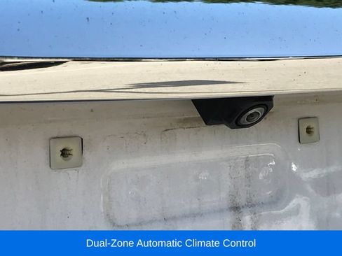 Used 2020 GMC Terrain SLE w/ Driver Convenience Package FWD image 6