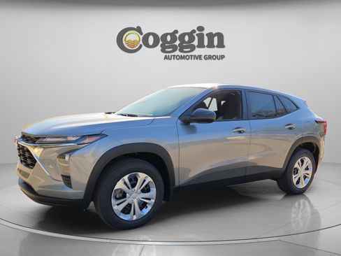 New 2026 Chevrolet Trax LS image 1