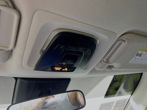 Used 2025 Toyota Corolla LE FWD image 21