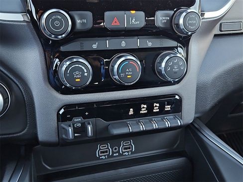 New 2026 RAM 1500 Big Horn image 27