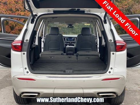 Used 2021 Buick Enclave Premium image 41