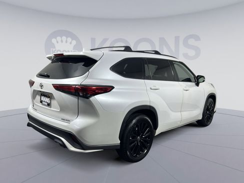 Used 2023 Toyota Highlander XSE image 7