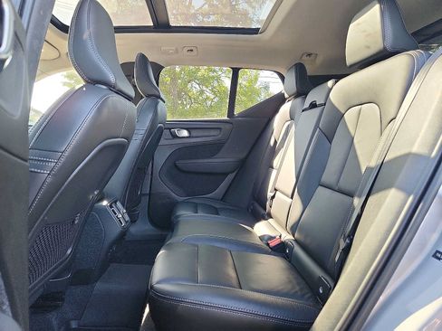 Certified 2023 Volvo XC40 B5 Plus w/ Protection Package Premier AWD/4WD image 10