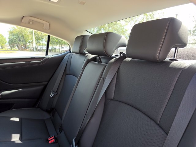 Used 2025 Lexus ES 350 w/ Premium Package FWD image 16